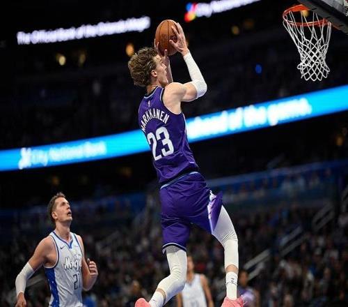 吴艳妮新年,首秀惊艳,非主项刷新,爱游戏app,爱游戏官网,爱游戏体育官网,爱游戏体育app